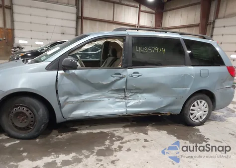 2007 Toyota Sienna Le z USA, uszkodzony, nr VIN 5TDZK23C97S062216